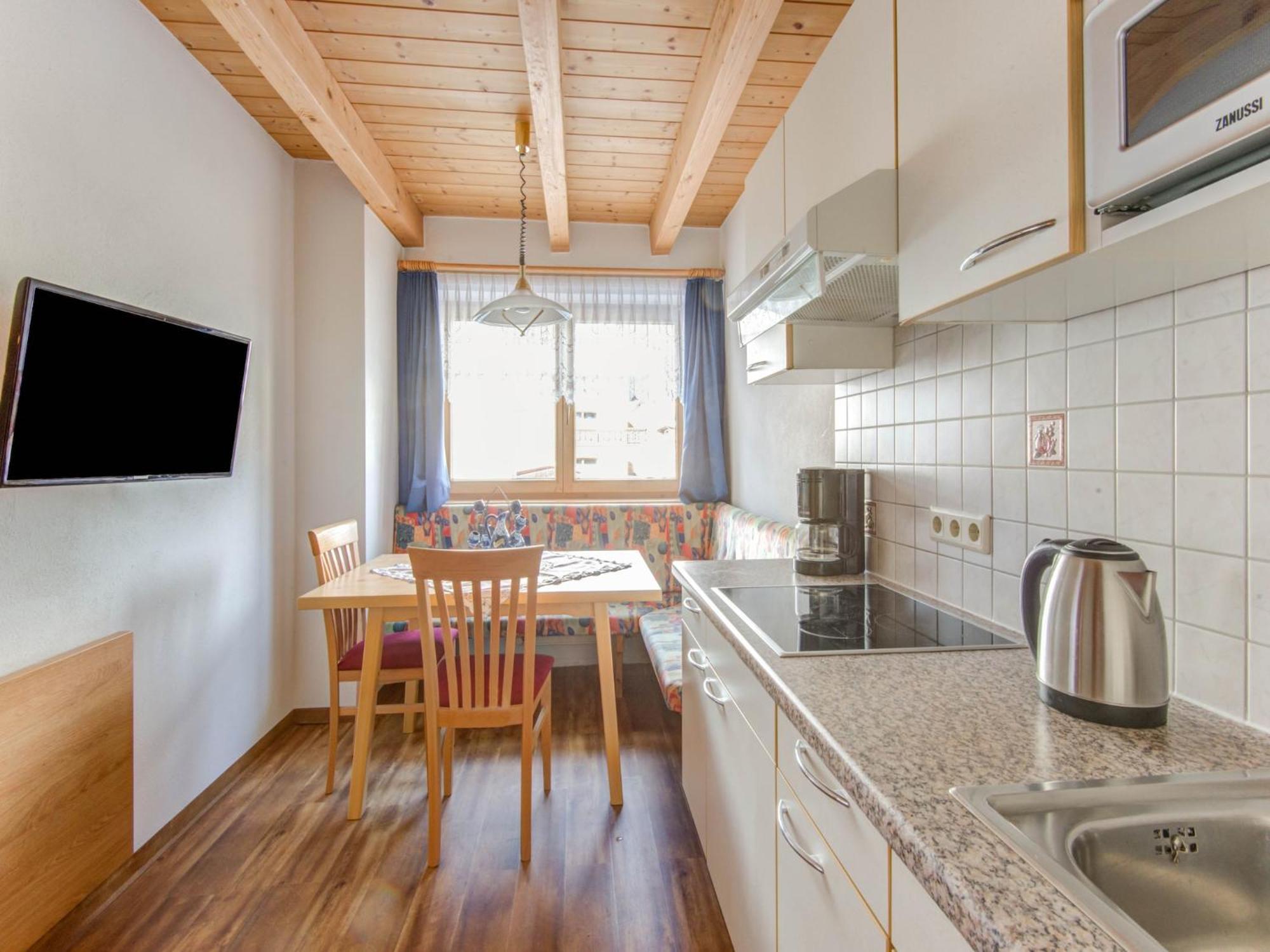 Comfortable Apartment In L Ngenfeld With Ski Storage Längenfeld Екстериор снимка