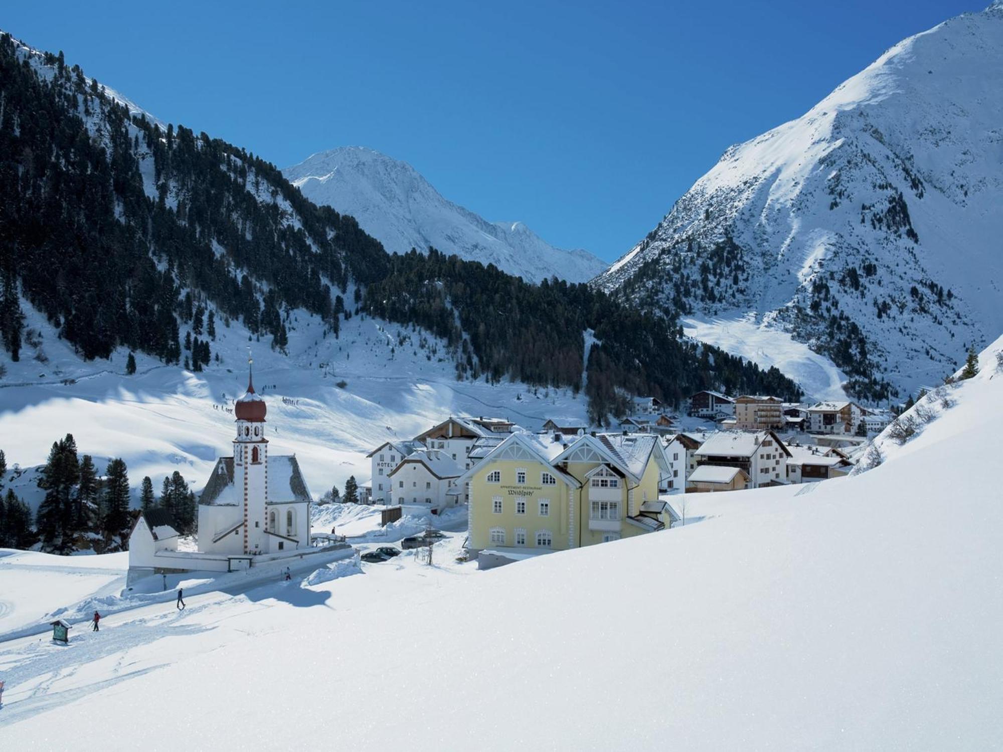 Comfortable Apartment In L Ngenfeld With Ski Storage Längenfeld Екстериор снимка