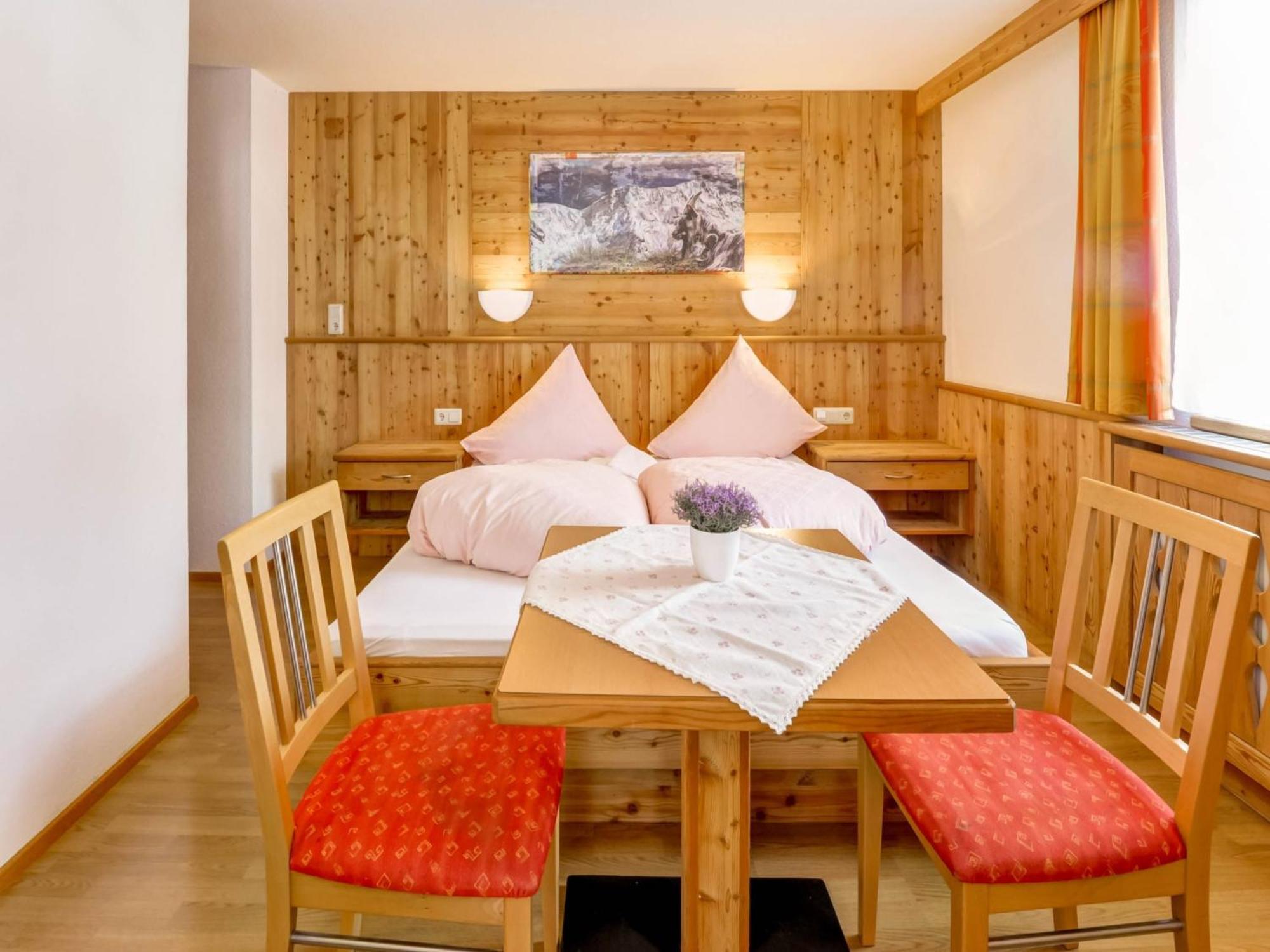 Comfortable Apartment In L Ngenfeld With Ski Storage Längenfeld Екстериор снимка