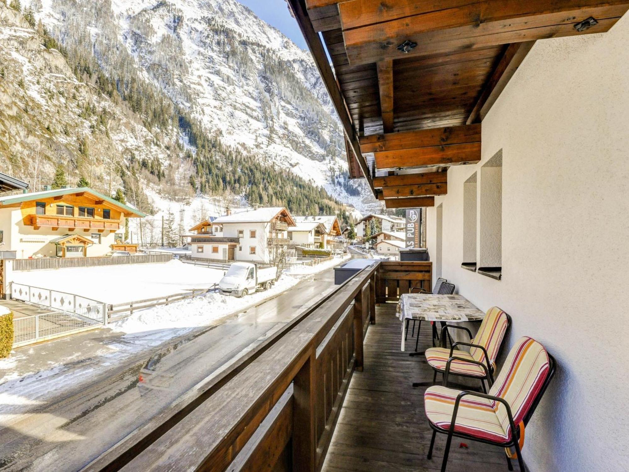 Comfortable Apartment In L Ngenfeld With Ski Storage Längenfeld Екстериор снимка