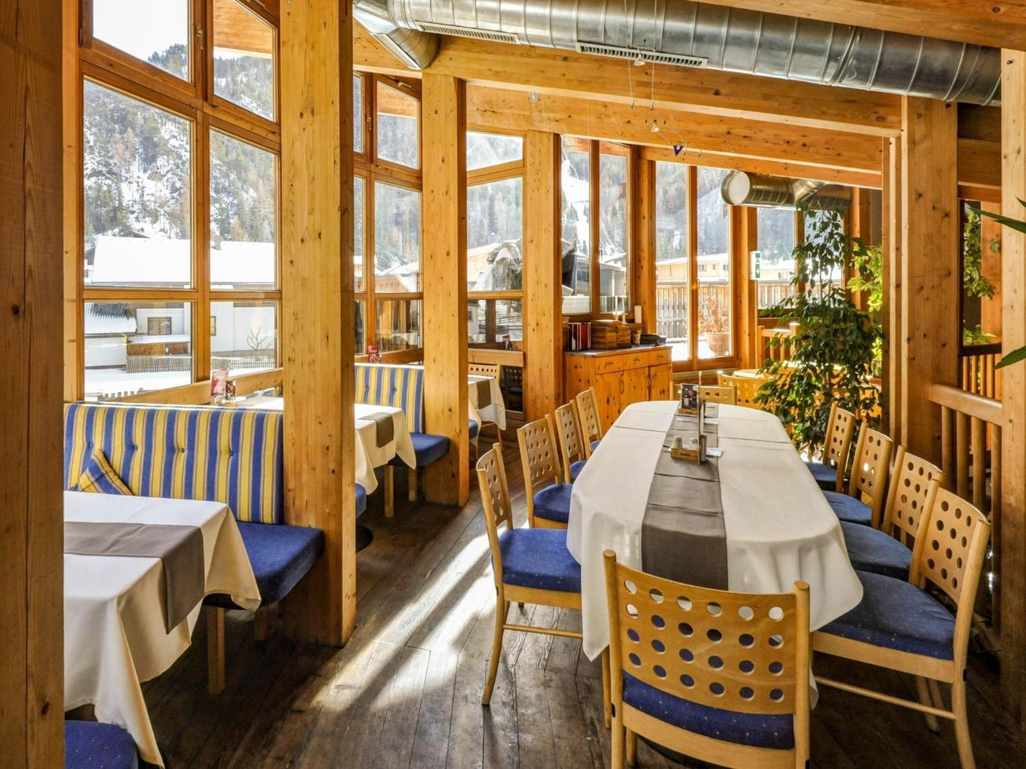 Comfortable Apartment In L Ngenfeld With Ski Storage Längenfeld Екстериор снимка