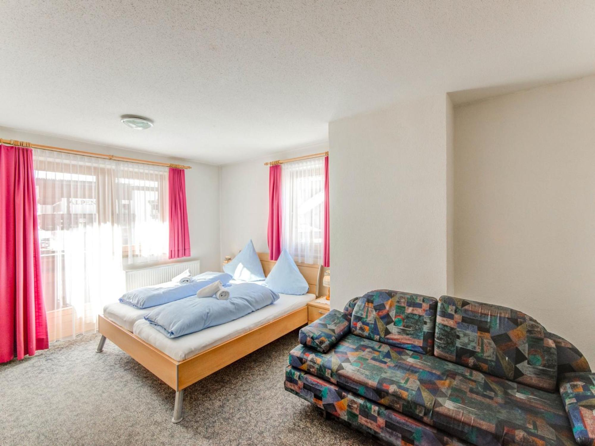 Comfortable Apartment In L Ngenfeld With Ski Storage Längenfeld Екстериор снимка