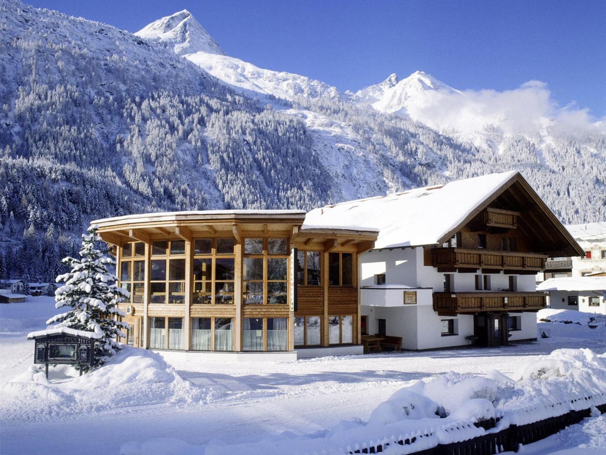 Comfortable Apartment In L Ngenfeld With Ski Storage Längenfeld Екстериор снимка